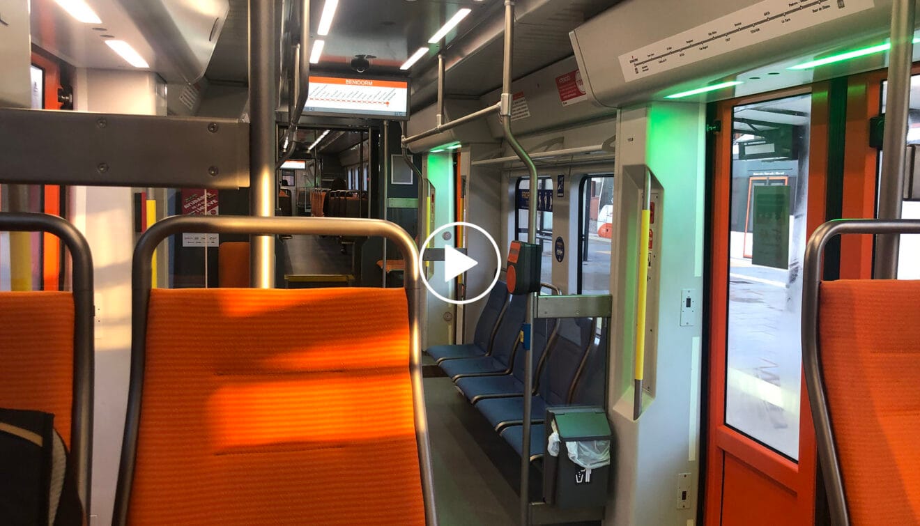 Play interior del nuevo tren de Dénia