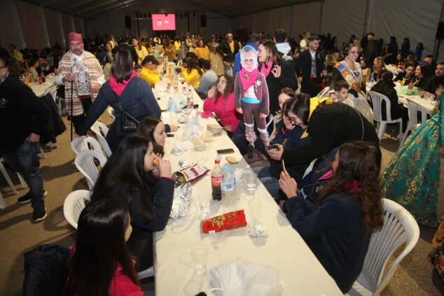 Dénia vuelve a estar en Fallas: así se vivió la Crida y el Sopar de Germanor 68 sopar del germanor 2023 de denia 30