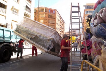 Calle cortada por la plantà de la falla París-Pedrera