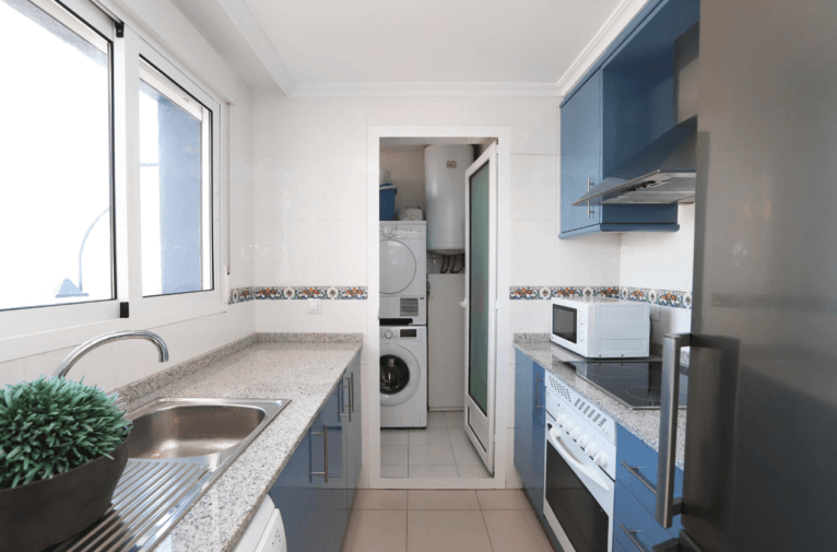 Cocina independiente con lavadero
