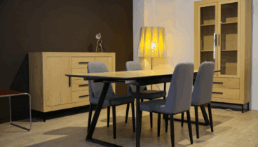 Comedor de la exposición de Muebles Martínez