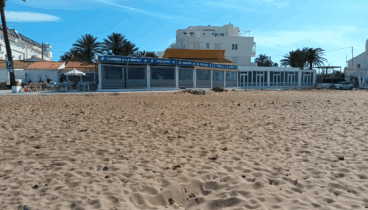 Cova del Mero desde la playa