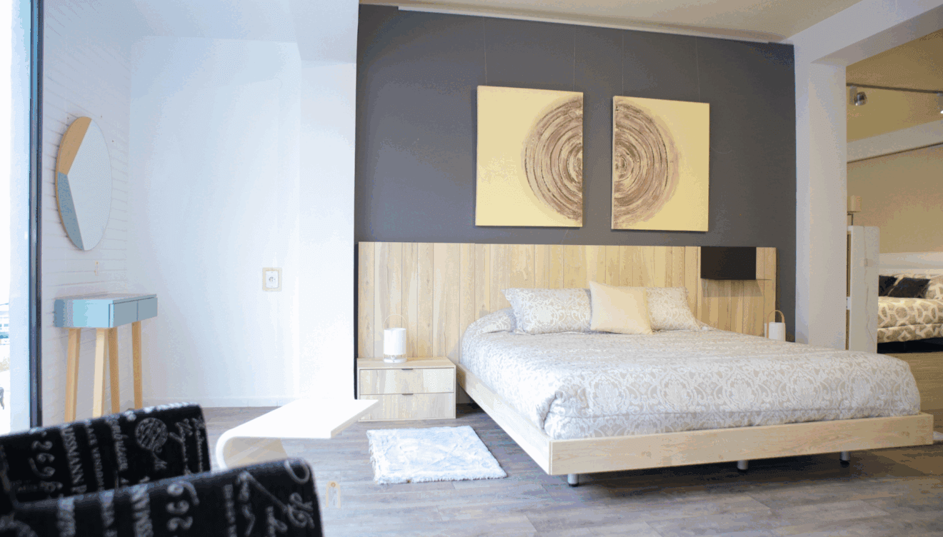 Dormitorio con cama doble moderno