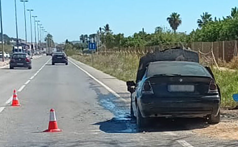 The car after having caught fire in Dénia
