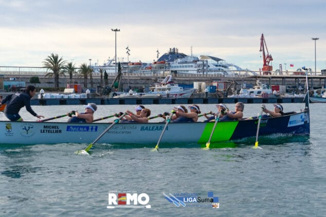 Doblete de oro de los equipos veteranos del Club Rem Marina Dénia 2 Imagen: Equipo femenino de Club Rem Dénia