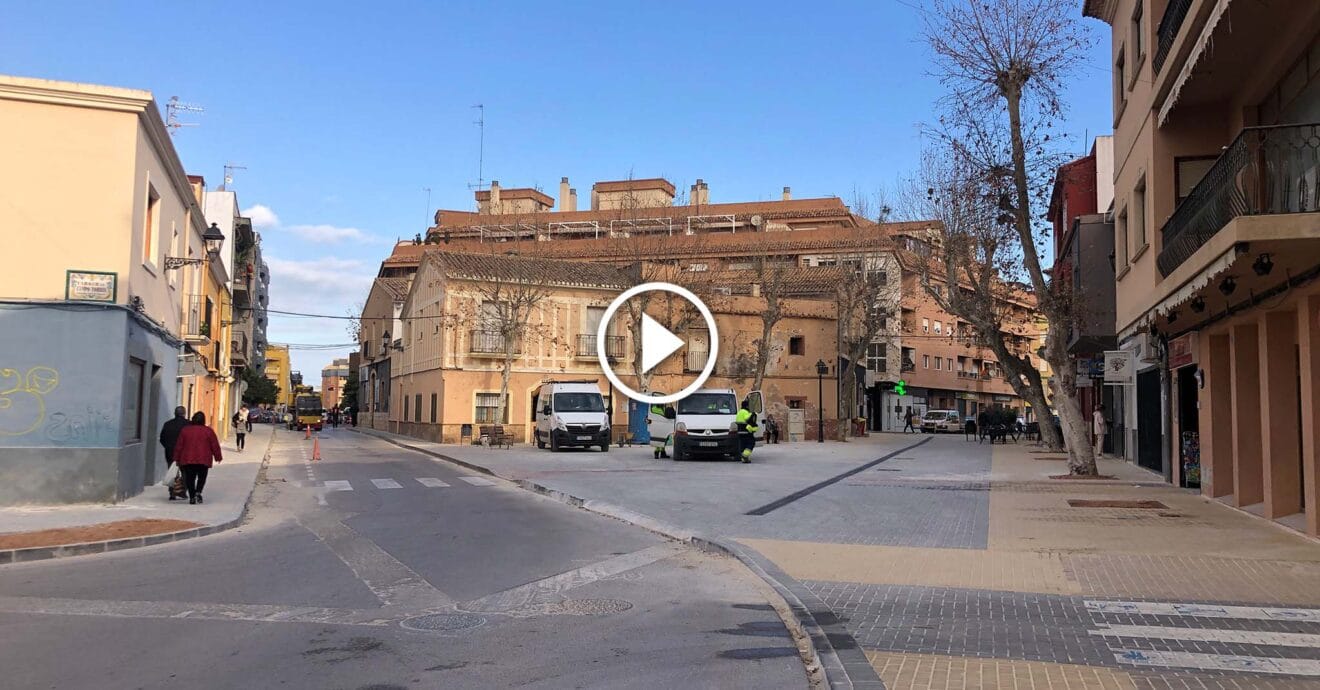 Estado actual de la plaza Valgamediós tras las obras play