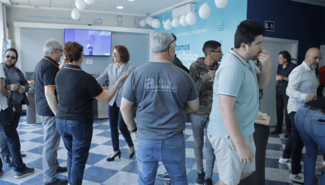 excom celebra 20 ancc83os de historia