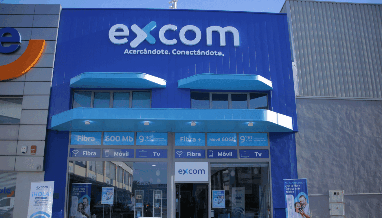Excom cumple 20 años conectándote a la red