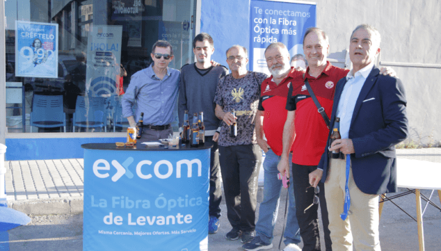 excom te conecta con la fibra optica