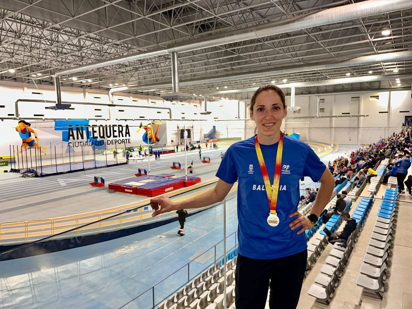 Graziella Arnone Linfantino en Antequera con la medalla de oro del campeonato de España