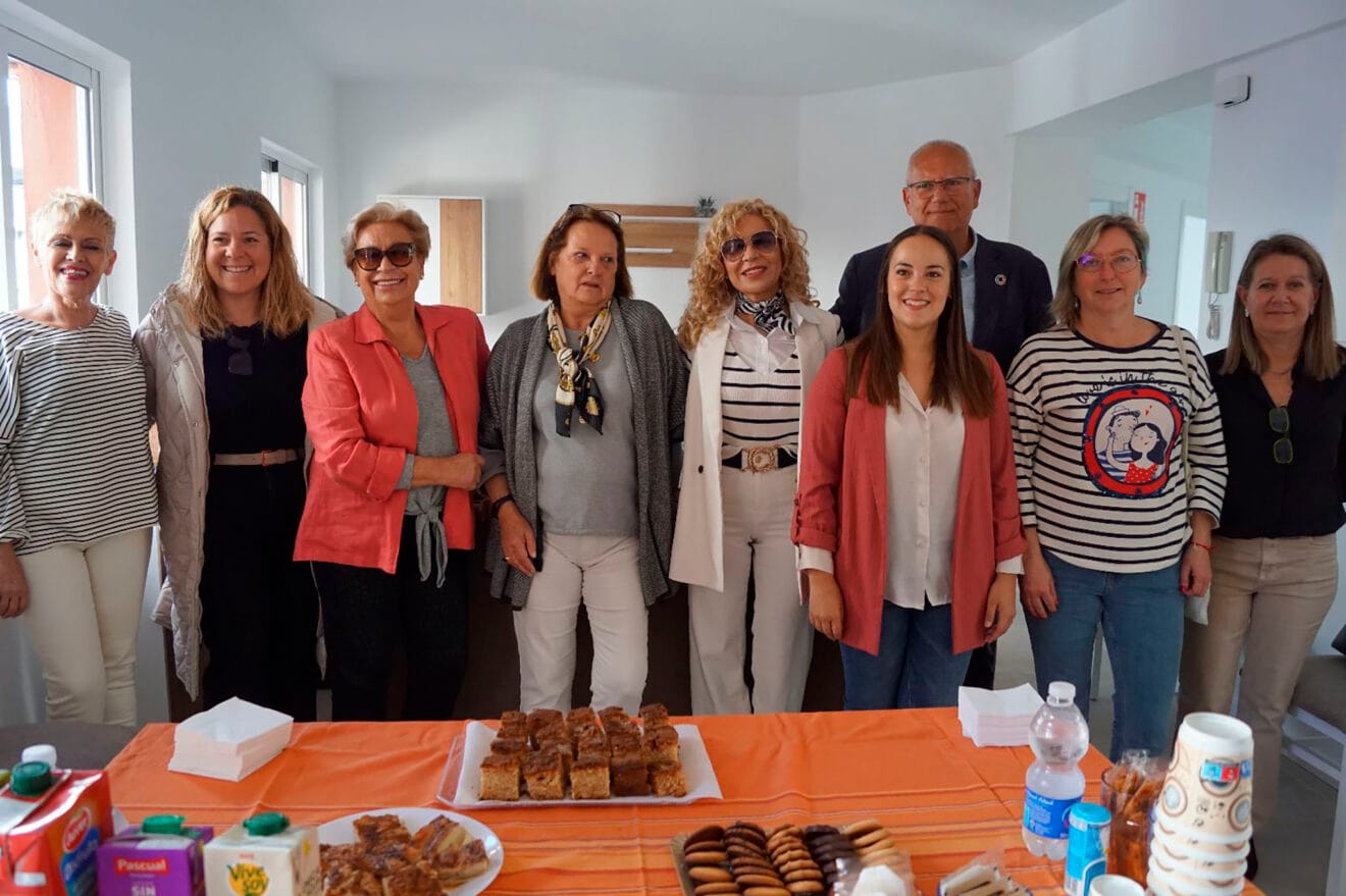 Inauguración de la tercera vivienda tutelada gestionada por APROSDECO en Dénia