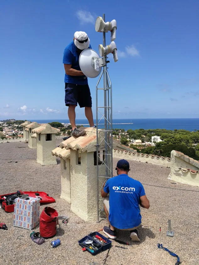 instaladores de fibra de excom
