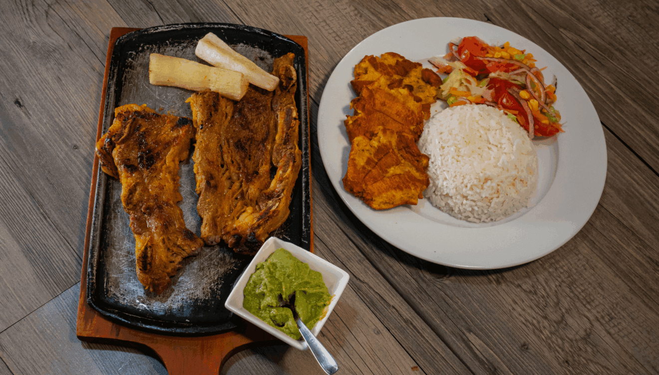 Los platos típicos colombianos en Mi Pueblito