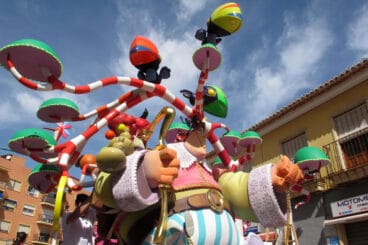 Los primeros monumentos llegan a Dénia 02