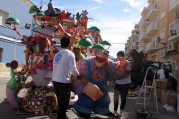 Los primeros monumentos llegan a Dénia 04