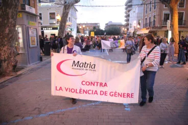 Manifestación por el Dia de la Dona en Dénia 01