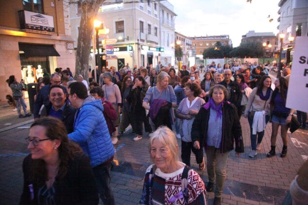 manifestacion por el dia de la dona en denia 06