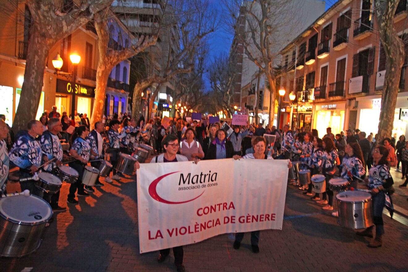 Manifestación por el Dia de la Dona en Dénia 14