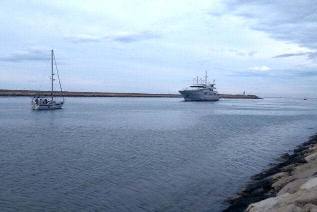 megayate maridome en denia 01