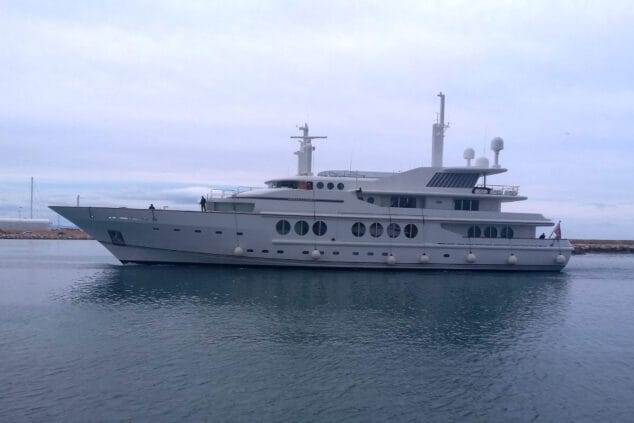 megayate maridome en denia 06