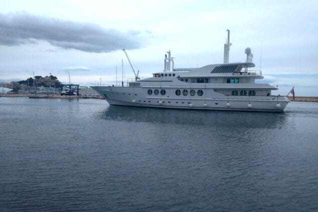 megayate maridome en denia 07