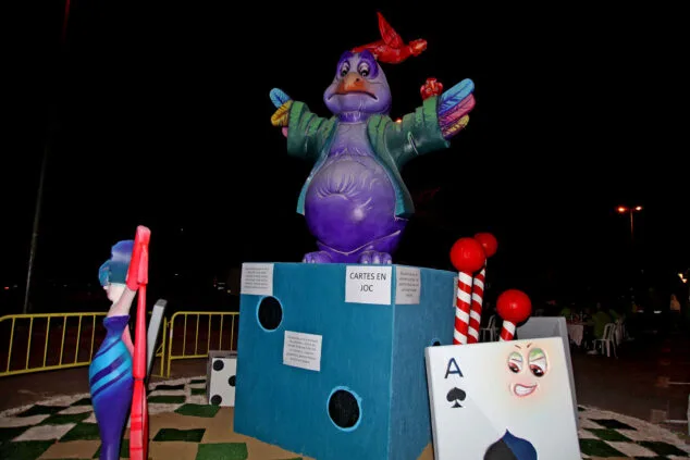 Los monumentos foto a foto: así son las 11 fallas de Dénia de 2023 39 Imagen: Monumento de la falla Camp Roig 2023