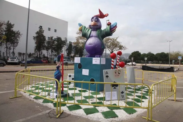 Los monumentos foto a foto: así son las 11 fallas de Dénia de 2023 38 Imagen: Monumento de la falla Camp Roig 2023 de día