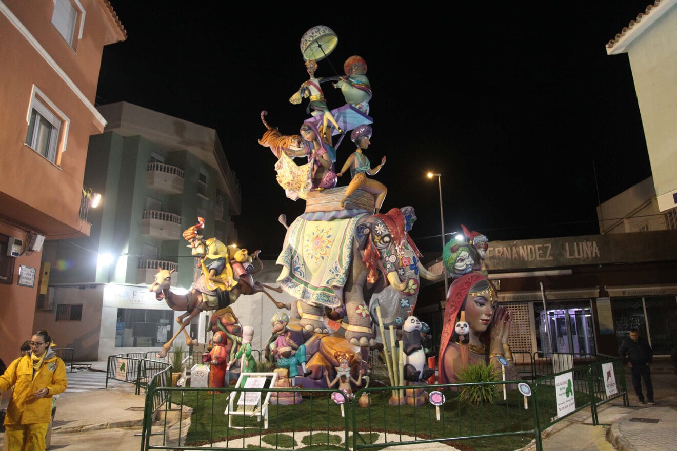 Monumento de la falla Darrere del Castell 2023