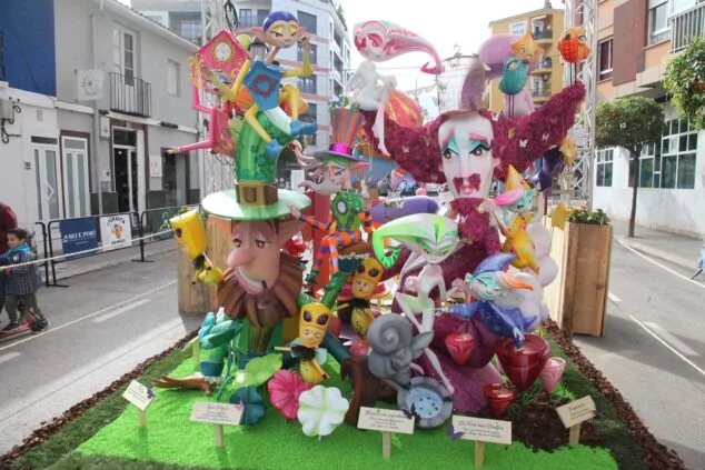 Todos los monumentos infantiles de las Fallas de Dénia 2023, ordenados por premios 16 Imagen: Monumento infantil 2023 de la falla Saladar