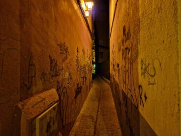 Callejón en Faroleta-Diana