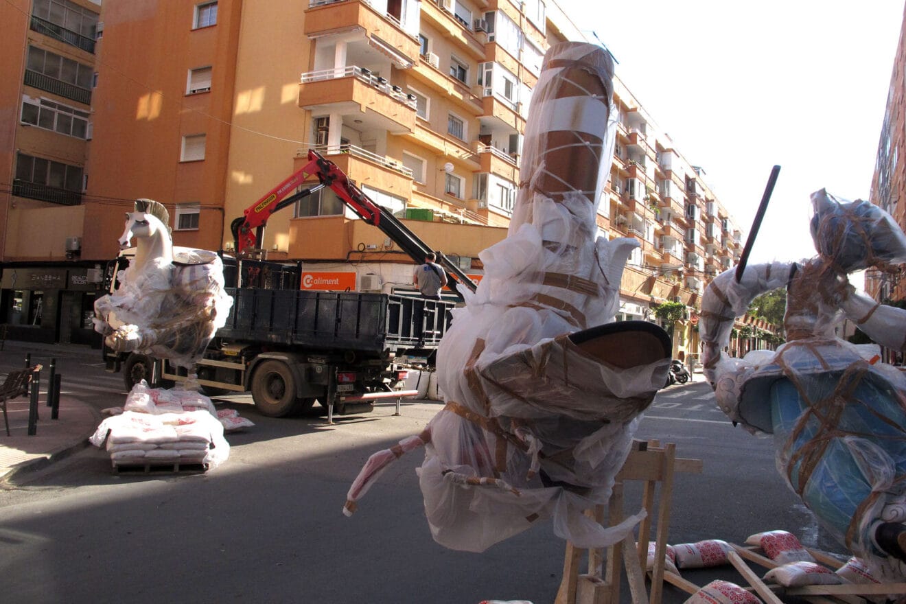 Plantà de las Fallas de Dénia durante la tarde del lunes 29