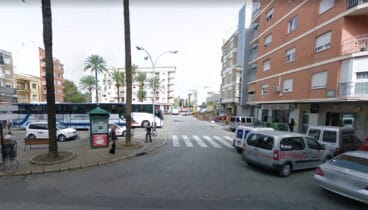 Plaza Arxiduc Carles cuando se usaba como parada de autobuses y seguía siendo una rotonda