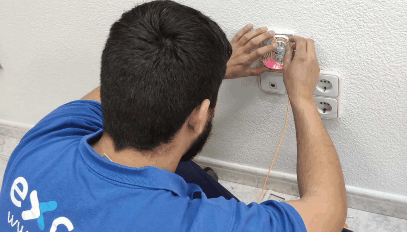 Red de técnicos dispuestos a solucionarlo todo