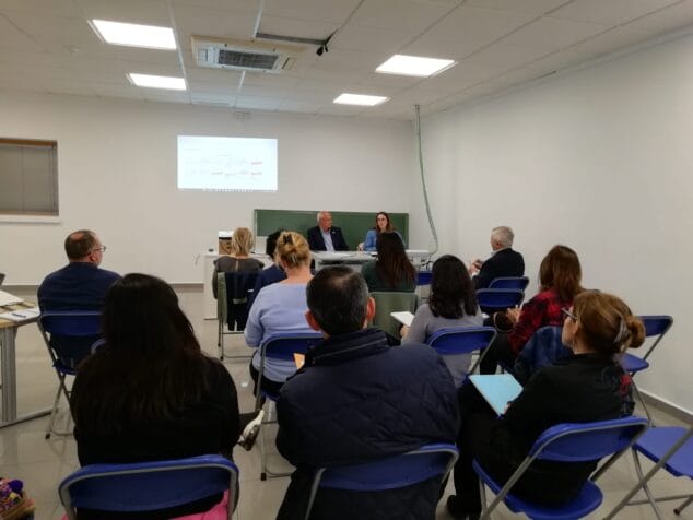 Imagen: Reunión con los comerciantes de Dénia