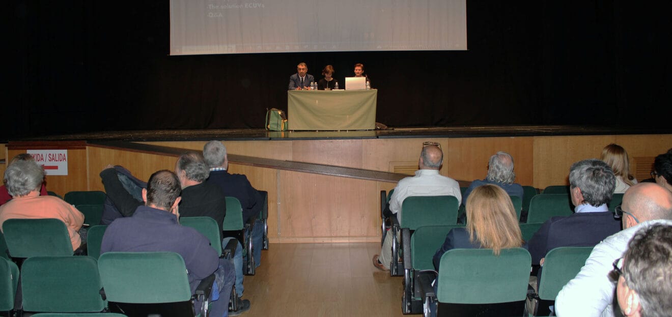 Reunión sobre urbanismo con los extranjeros de Dénia
