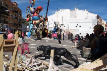 Segundo día de plantà en los distintos barrios de Dénia 03