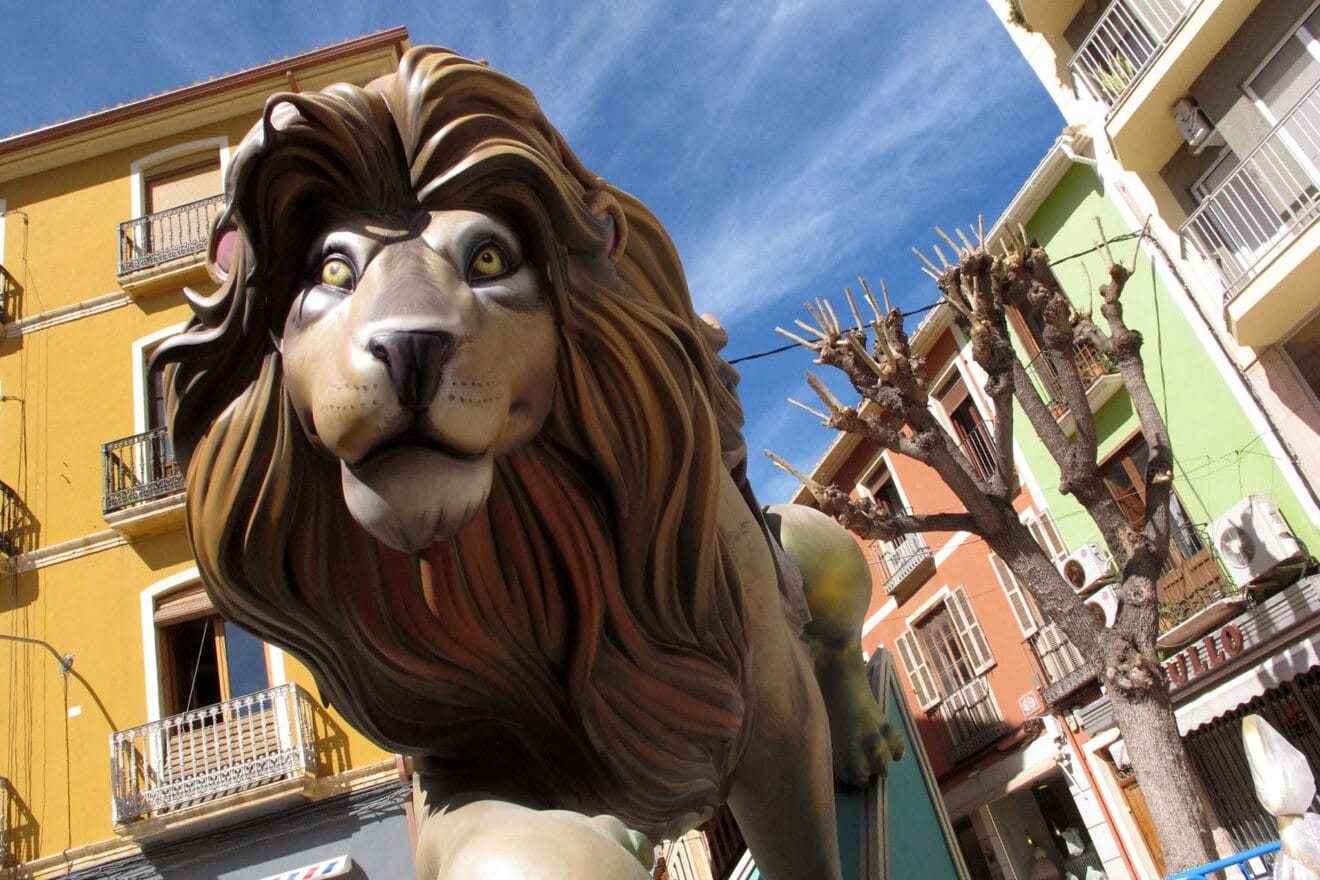 Segundo día de plantà en los distintos barrios de Dénia 08