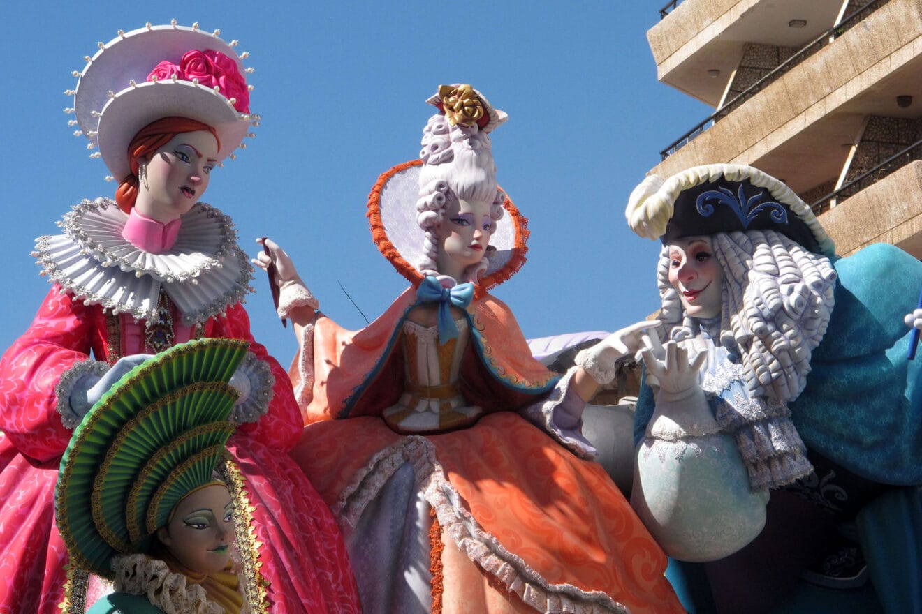 Trabajos finales de los falleros y falleras de Dénia 02