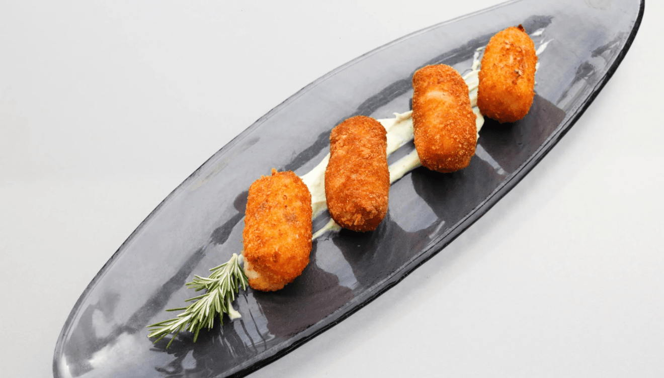 Croquetas artesanas caseras con rebozado crujiente
