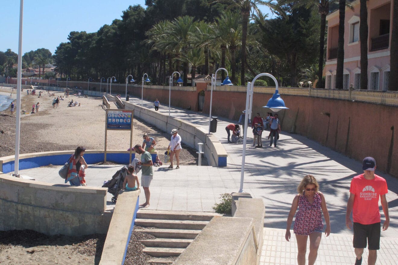 Gran ambiente en Dénia durante la Semana Santa 07