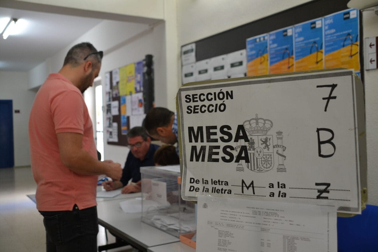 Mesa electoral de Dénia en las pasadas elecciones