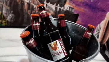 Pide tu cubo de cerveza en Olimpo Dénia