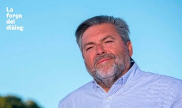 portada del cafe abierto con rafa carrio