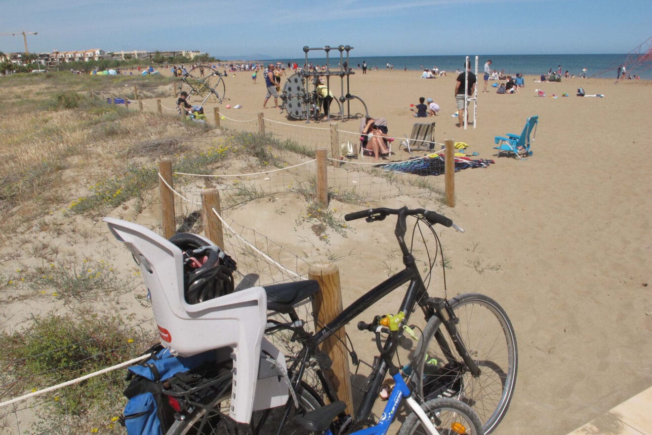 Primer día del puente de Pascua en Dénia  13