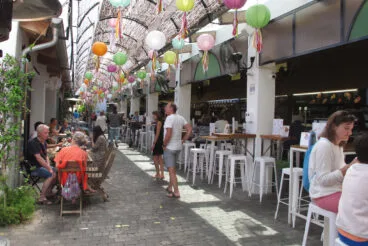 Primer día del puente de Pascua en Dénia  17