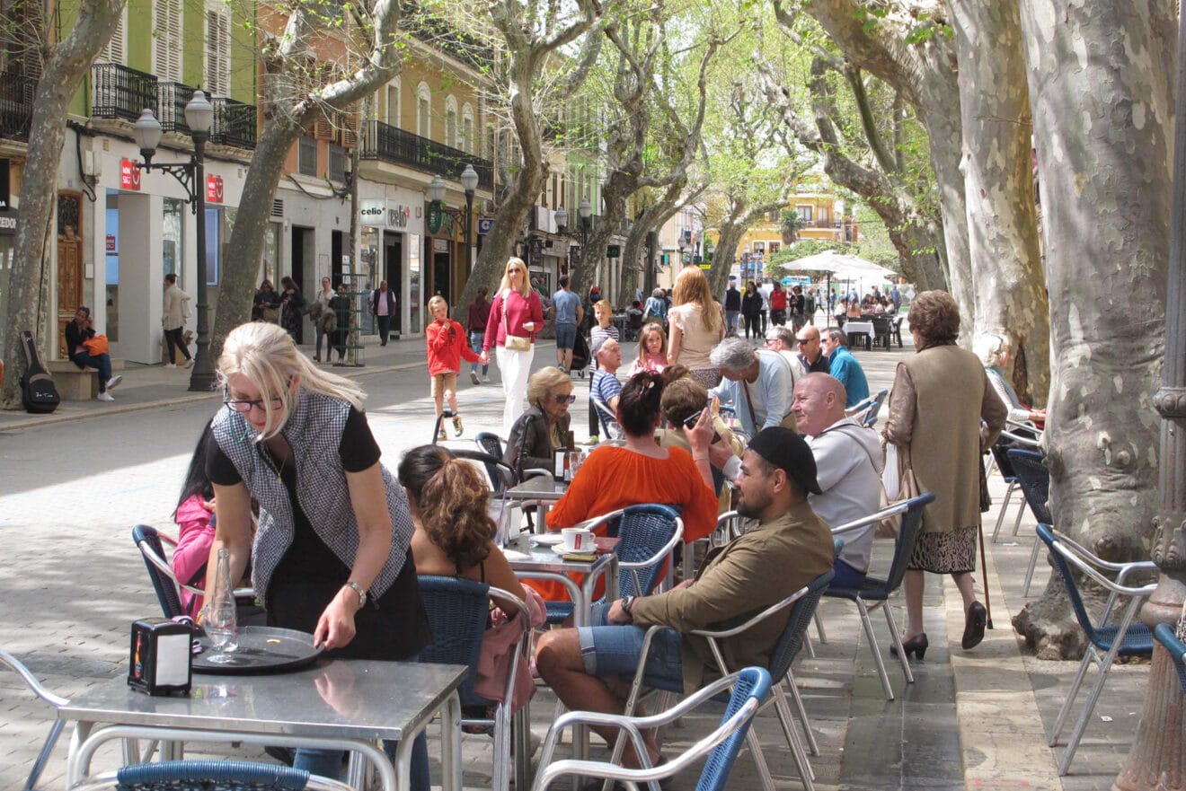 Primer día del puente de Pascua en Dénia  19