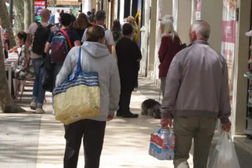 Primer día del puente de Pascua en Dénia  23