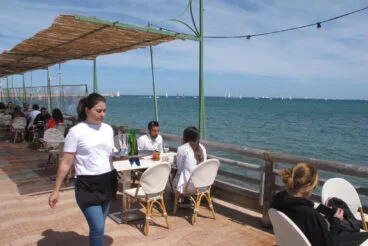 Primer día del puente de Pascua en Dénia  36