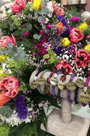 Ramos con pulseras de macolinas