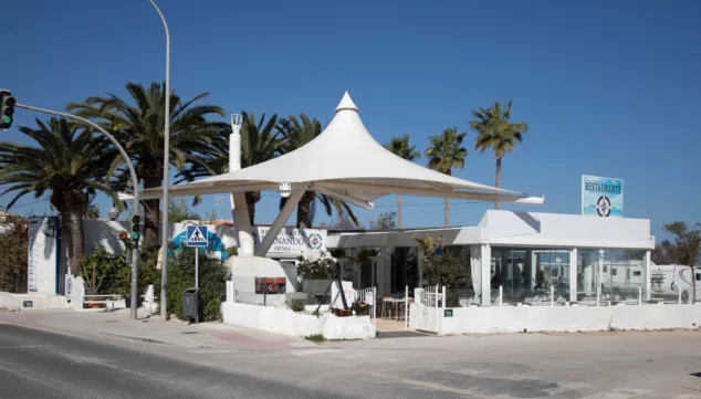 Deleita a tu paladar con los deliciosos arroces de este restaurante frente al mar 1 Imagen: Restaurante Fernando en primera línea de playa
